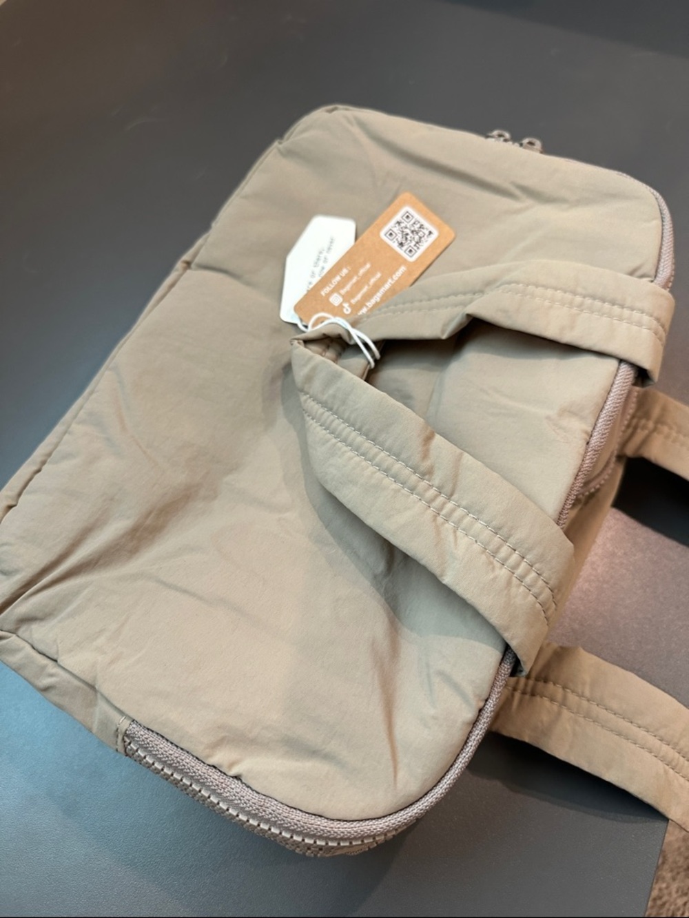 NWT BAGSMART Travel Large, Puffy Toiletry Bag (Grayish Brown) - Picture 10 of 10